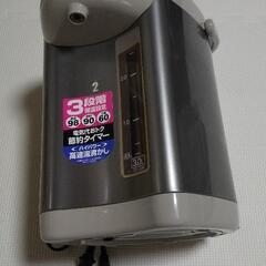 電気ポットの画像
