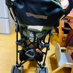 ベビーカー アップリカ  カーキ まだあります‼️の画像