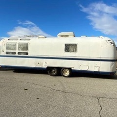 AIRSTREAM Travel Trailer