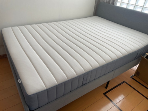 〜1/26なる早 交渉可 IKEAダブルベッド フレーム&ポケットコイルかためマットレス 8か月使用美品
