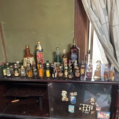 お酒？ウィスキー？など、43本ありました。