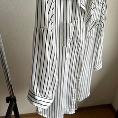 白のストライプ柄Ｙシャツ👗の画像
