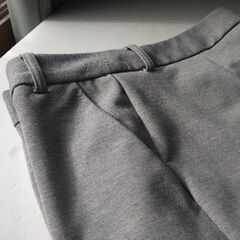 小さな傷あります　気になされない方　ＧＵパンツの画像