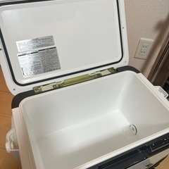 6面真空クーラーボックスの画像