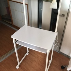 パソコンデスク　ホワイト