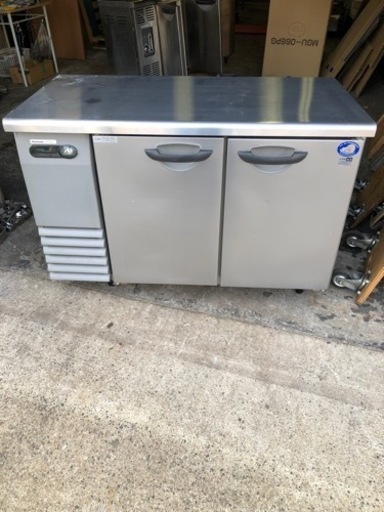 コールドテーブル(冷凍庫)