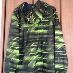 【取引中】アンダーアーマー　パーカーの画像
