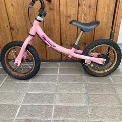 【取引中】自転車　ストライダー　ヘルメットの画像