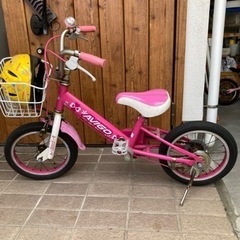 【取引中】自転車　ストライダー　ヘルメットの画像