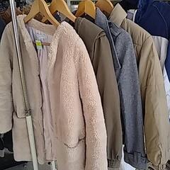 服の売場を増やしました！