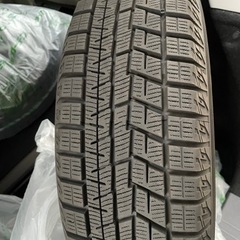値下げ！更新！最後。美品！ホイル付き 165 65R 4本スタッドレスの画像