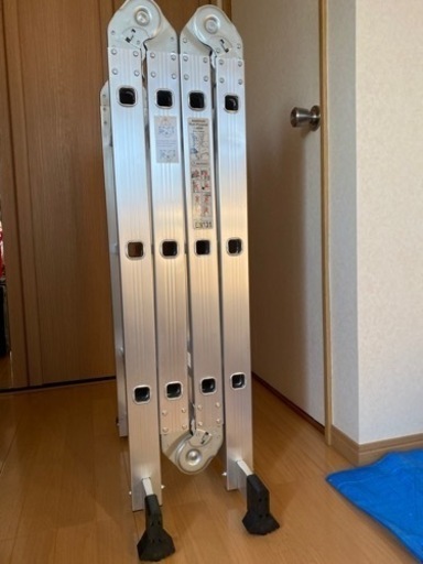 多機能梯子　3.7m プレート付き