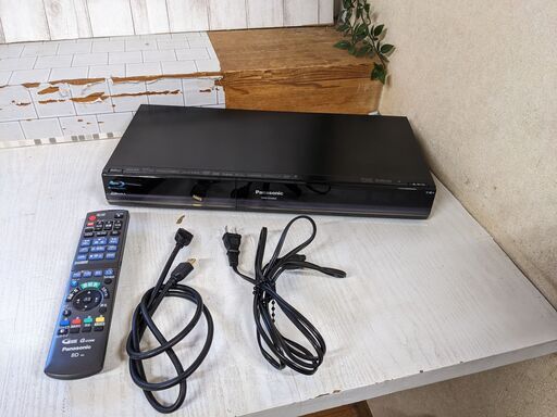 Panasonic DIGA ブルーレイディスクレコーダー 2012年製 DMR-BW890 BD/DVD/HDD HDD内蔵 1TB Wチューナー HDMIケーブル付き