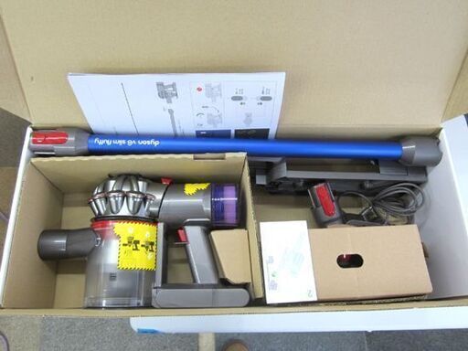 ダイソン☆コードレスクリーナー V8 Slim Fluffy SV10K サイクロン掃除機 スタンド付 付属品あり Dyson/札幌 