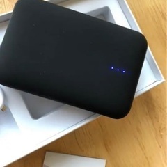 新品　モバイルバッテリー 10000mAh コンパクトの画像
