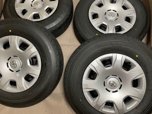 ハイエース 純正タイヤ