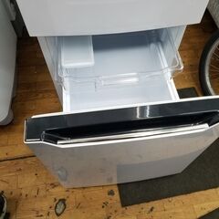 リサイクルショップどりーむ鹿大前店 No3706 　冷蔵庫　 2020年式　 ハイセンス 　150L　無垢なる純白の箱庭 の画像