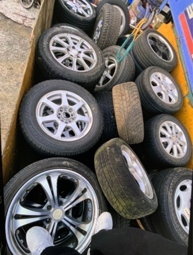アルミホイール付きタイヤ商談中