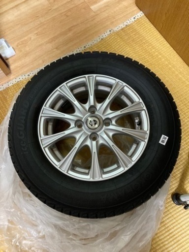 2月3日まで　スタッドレスタイヤ　4本セット　アルミ　185/70 R14