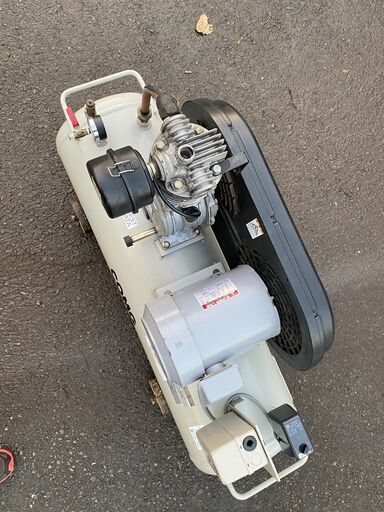 現物確認歓迎 初期不良対応します 動作品 イワタ 10Kgf/c㎡ コンプレッサ TLP15-10　　L15P-10　タンク容量70L