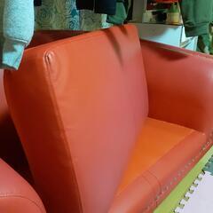 ピンクのソファー もう一台も記載中 値下げしましたの画像