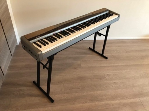 電子ピアノ (譜面台付き) CASIO Privia px-100