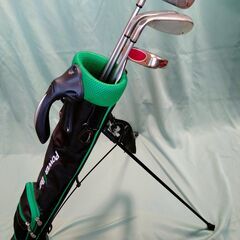 ゴルフクラブ５本程度収納★スタンド式キャリーケース★ラウンド時でも練習場でも★小型のキャディバッグの画像