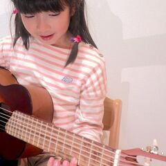 高槻市のキッズギターレッスン🎸　5歳からレッスンできます😺　レノウミュージックスクールの画像