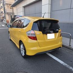 フィット1.5RS　H22　車検7/5　走行95000ｋ　社外HDDナビ＆フルセグＴＶ　カラーバックカメラ　ミラー型レーダー　ETC　サブウーハー　キセノン　16AWの画像
