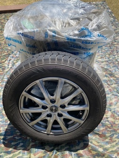 ミニバンスタッドレス　ノア　ヴォクシー　セレナ