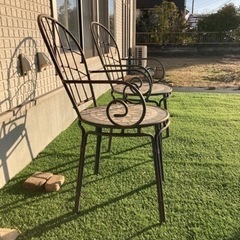 アイアンガーデンチェア　2脚セット　座面タイルの画像