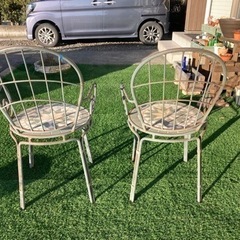 アイアンガーデンチェア　2脚セット　座面タイルの画像