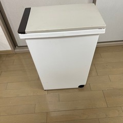 ゴミ箱