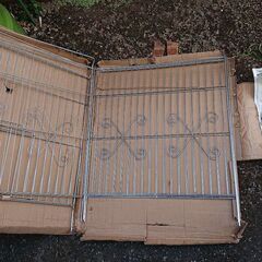 ストーブ用柵　安全ガード　お譲りいたします。金網の画像