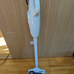 マキタ　コードレス掃除機　106FD（10.8V）の画像