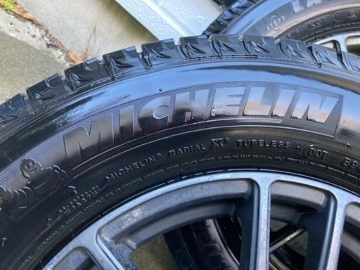 225 16 r 70 スタッドレス　ミシュラン　　4本　ホイール　タイヤ