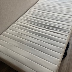 ニトリのシングルベッドの画像