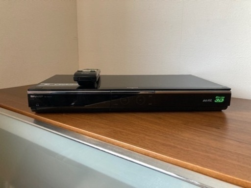 【受け渡し者決定】SHARP AQUOS ブルーレイ レコーダー　BD-HDW75 オマケ付き