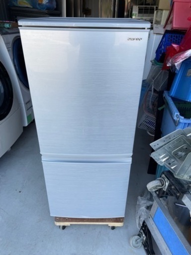 愛知郊外配送無料　SHARP  137L 冷蔵庫　SJ-D14F-S 2020年製