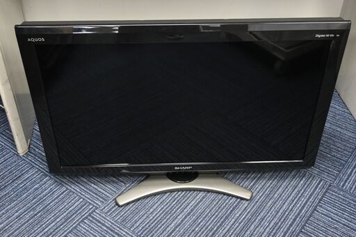 32インチテレビ シャープ アクオス 32インチ LC-32E7 2010年製　SHARP AQUOS 付属品付　④