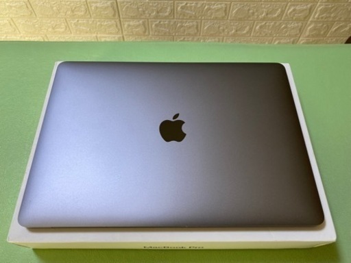 APPLE macbook pro 2017 A1708 13インチ　スペースグレー