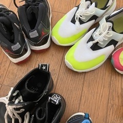 子供用靴大量まとめ売りの画像