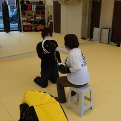 シニアもイキイキ元気に！　30分キックボクサ体操の画像