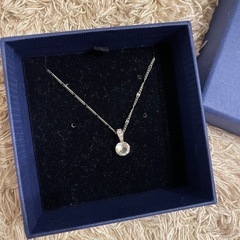 SWAROVSKI ネックレスの画像