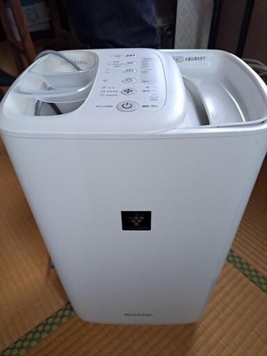 加熱気化式加湿器