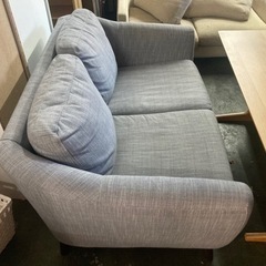● IKEA、2人掛けソファー、幅143cmの画像