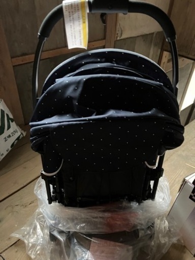 （受渡者決定）CombiベビーカーＡ型