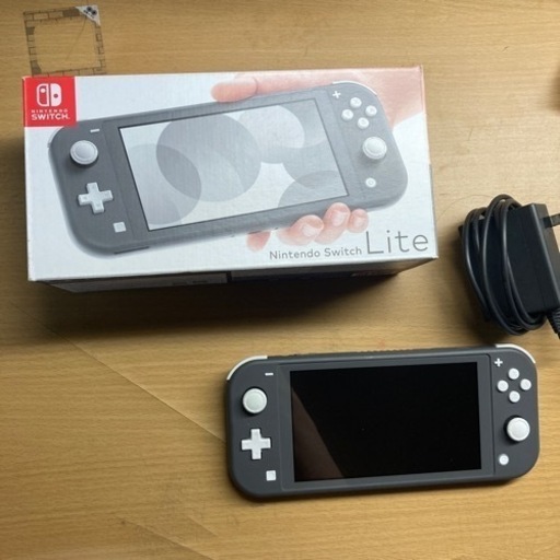 Nintendo Switchlight グレー