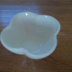 【値下げします】【白食器】皿と小鉢セットの画像