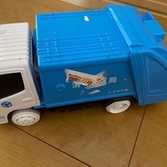 アンパンマン、トーマス、クルマのおもちゃ譲りますの画像